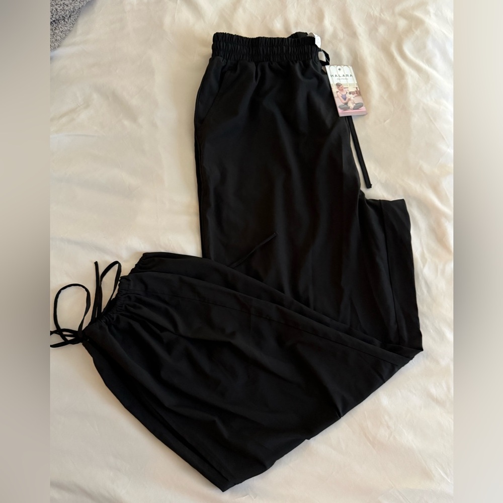 Halara- Black pants Size M